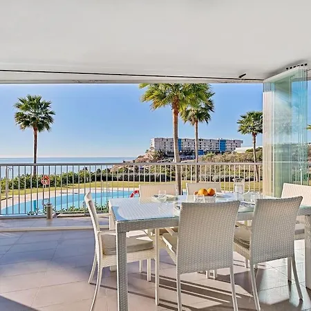 Ocean & Pool View 3-bedroom Apt. 公寓 马拉加