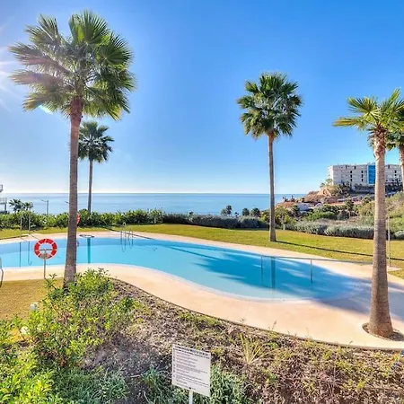 Ocean & Pool View 3-bedroom Apt. 公寓 *